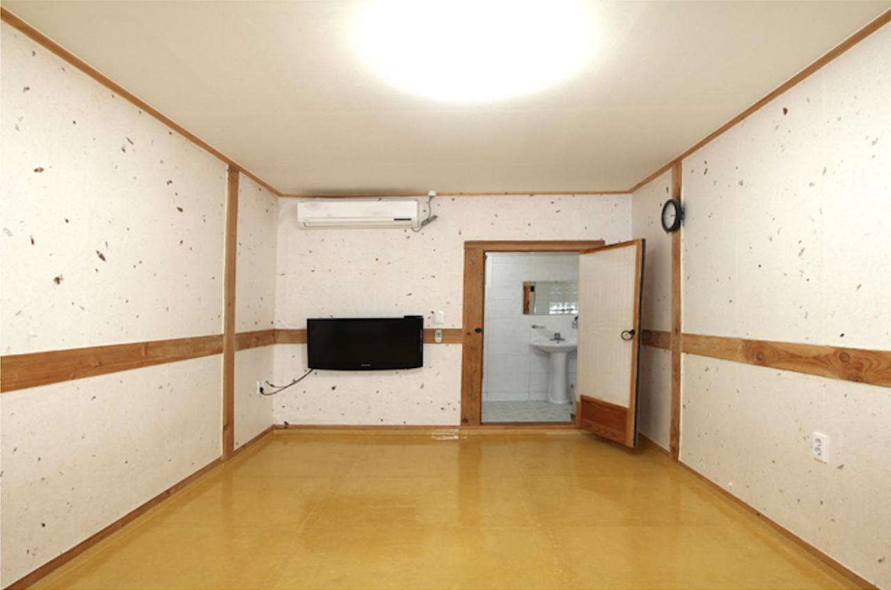 Buyongheon Hotell Jeonju Eksteriør bilde